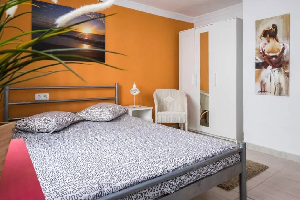 Spacious House With Sea View Los Puertas Spain